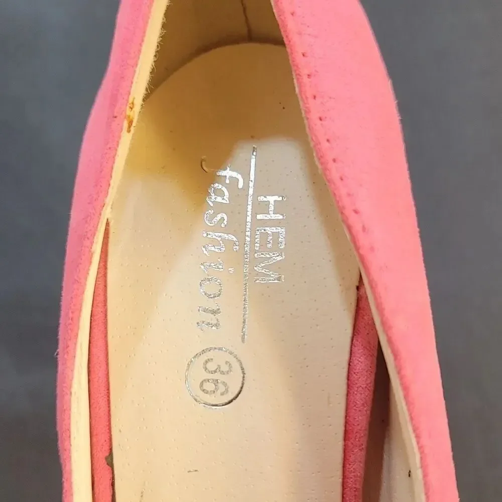 BRAND NEW HEM FASHION STUDS WOMEN